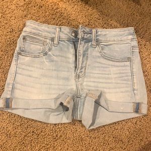 American Eagle Light Wash Denim Shorts - Size 2